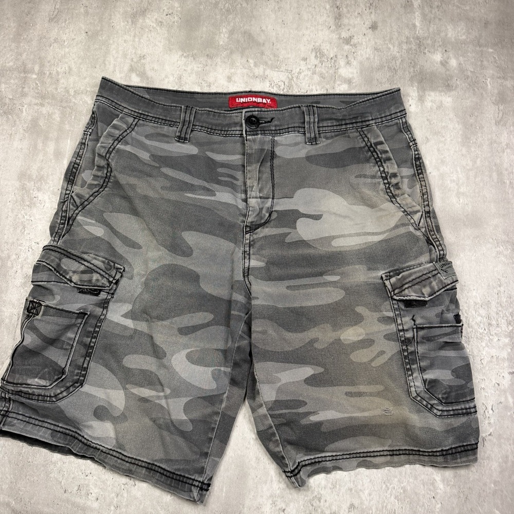 Unionbay Cargo Shorts Men's 34Camo Y2k Utility Casual 10 Inseam Gray